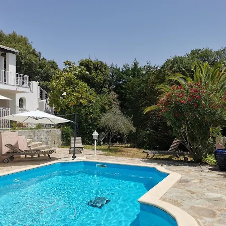 Via Serena Apartament